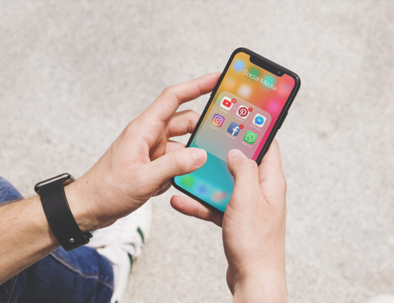 Înlocuim sticlă la display-urile Apple iPhone.