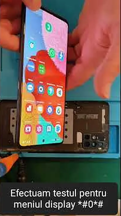 Testarea displayului nou al Samsung Galaxy A51 din meniul de test *#0*#