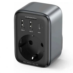 Incarcator Retea UGREEN CD314, 30W, 3A, 2 x USB-A - 1 x USB-C - 1 x Schuko, Negru